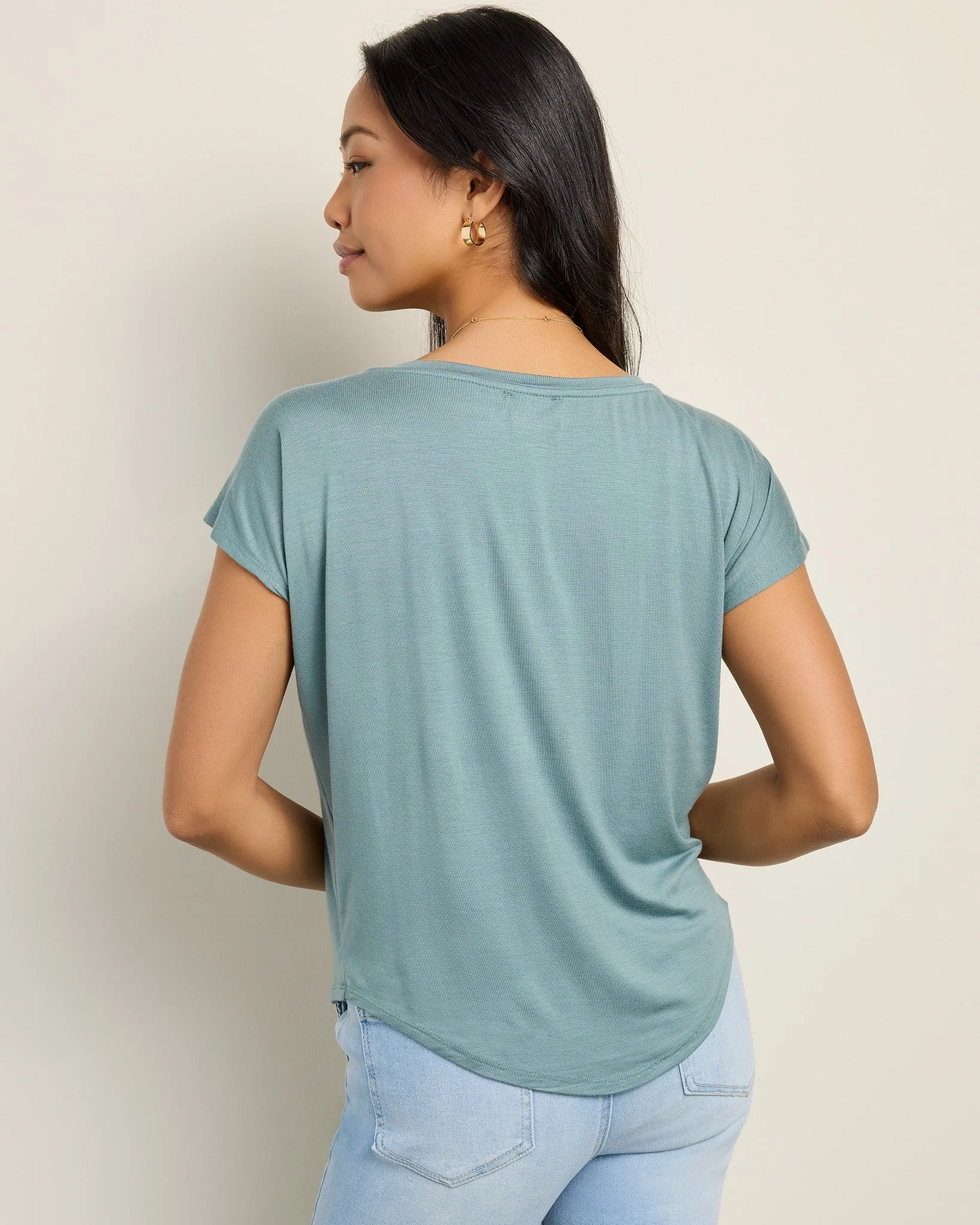 Edgewater Tee - Image 10