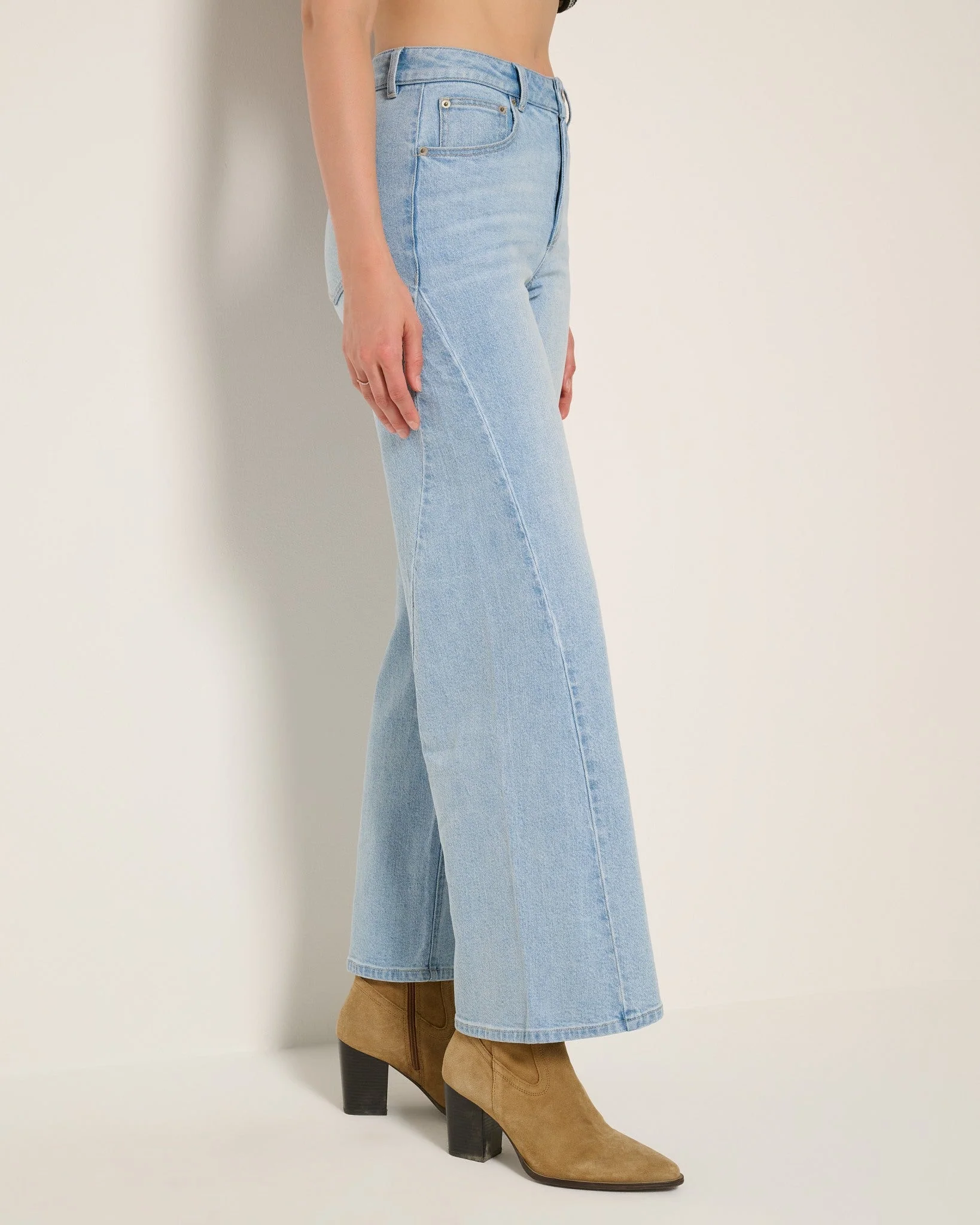 Camelia Flare Jean - Image 5